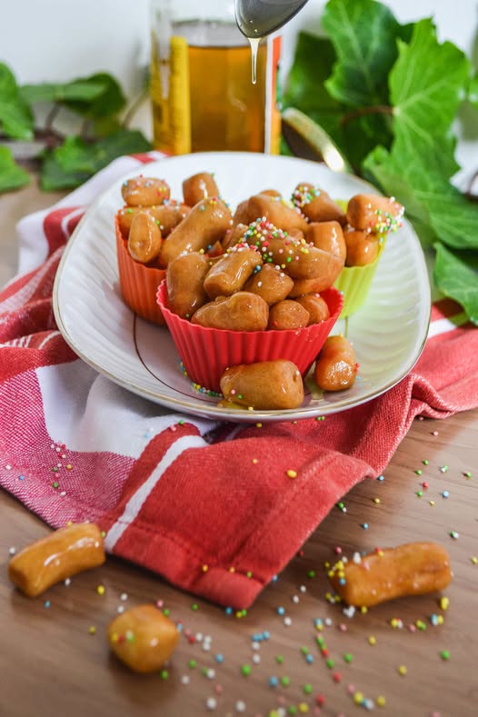 Pignolata con Miele Siciliana Artigianale